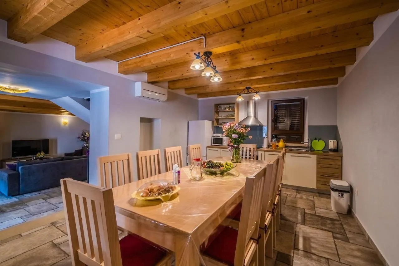 Luxury Villa On Spacious Private Property Rakalj Croatia