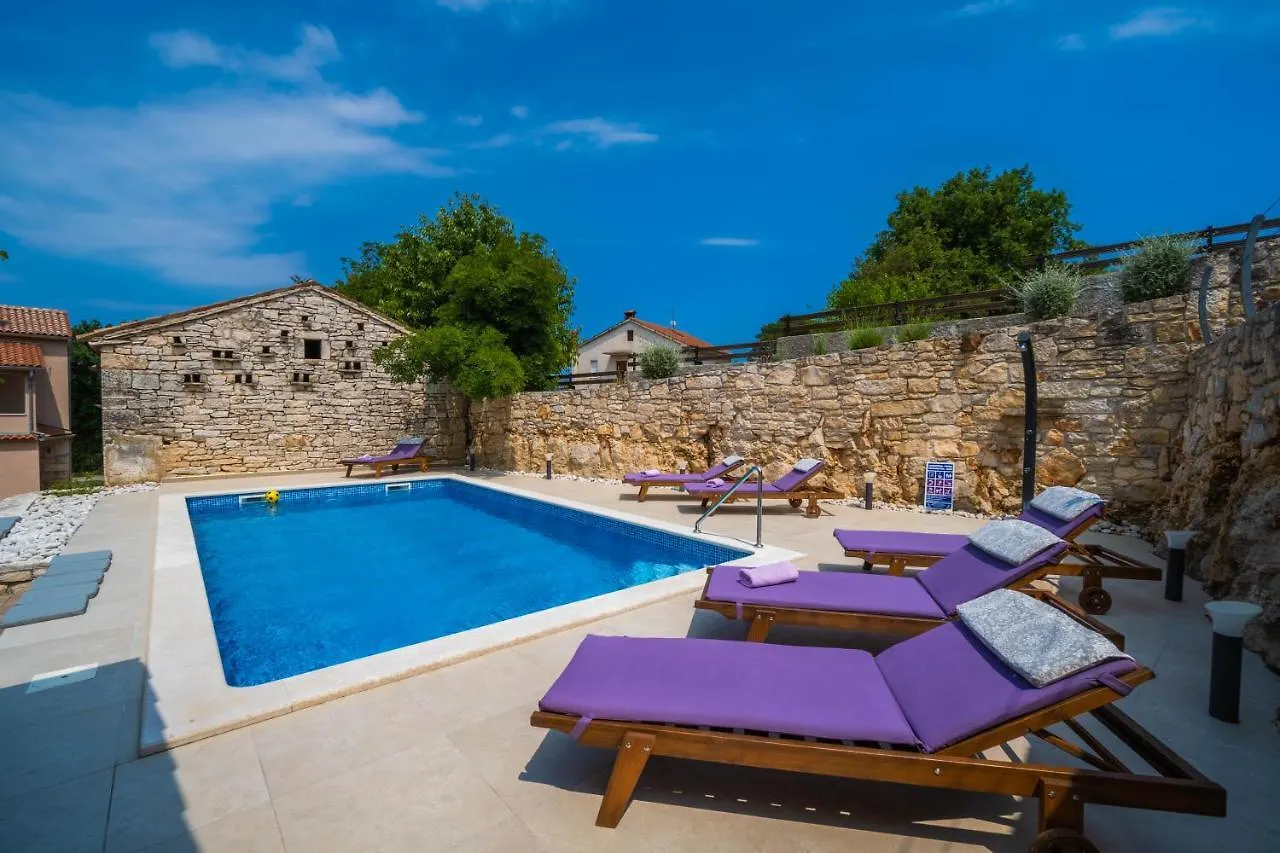 Luxury Villa On Spacious Private Property Rakalj