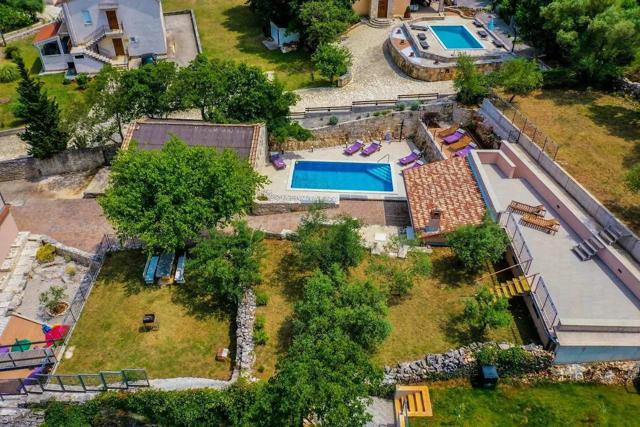 Luxury Villa On Spacious Private Property Rakalj