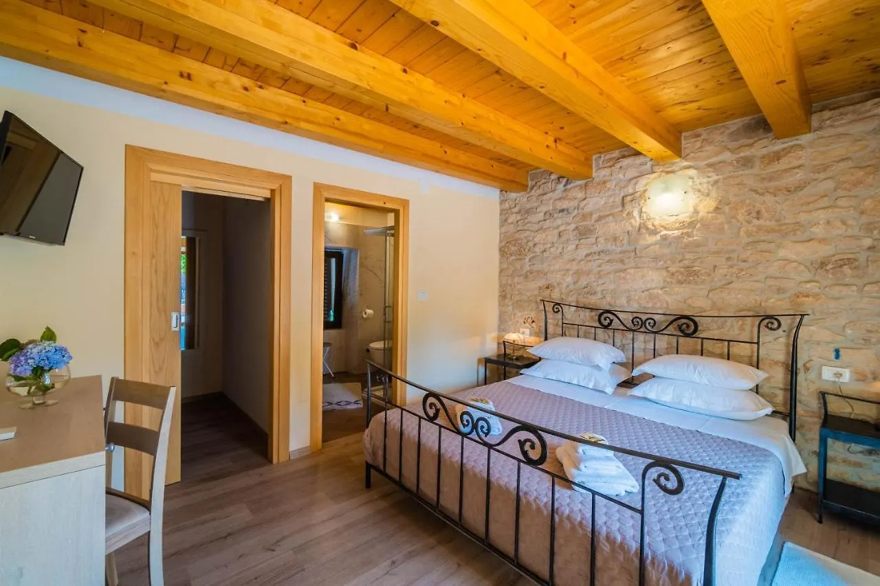 Luxury Villa On Spacious Private Property Rakalj